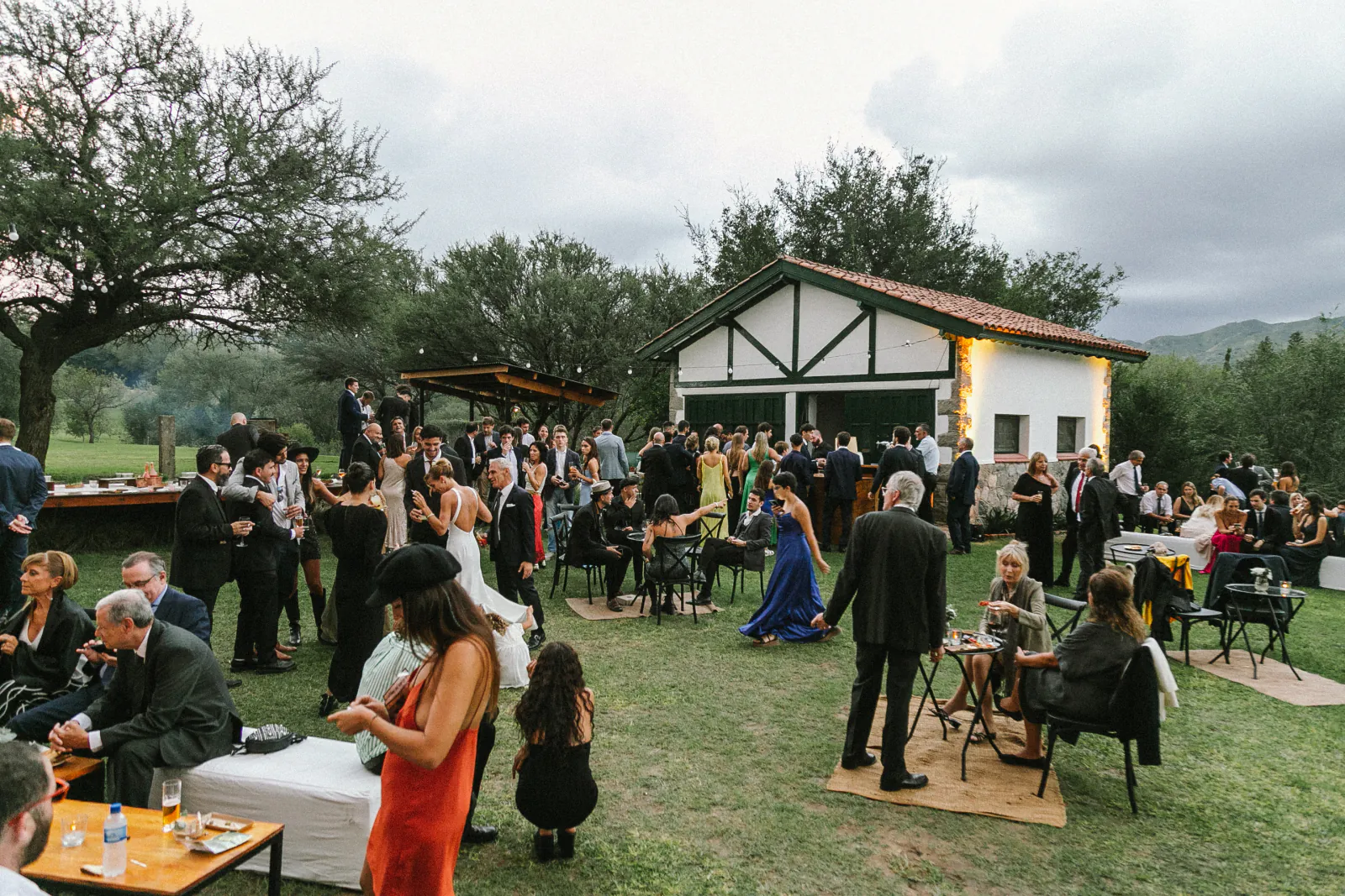 Brindis de bienvenida en un casamiento en La Casa Grande
